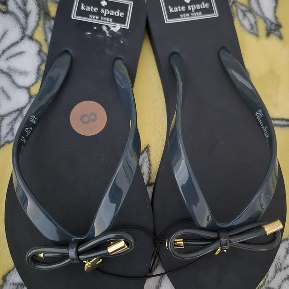 Kate Spade Black Flip Flops with Bow - Picture 3 of 5
